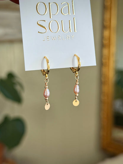 Tiny Pearl Drop - Pink