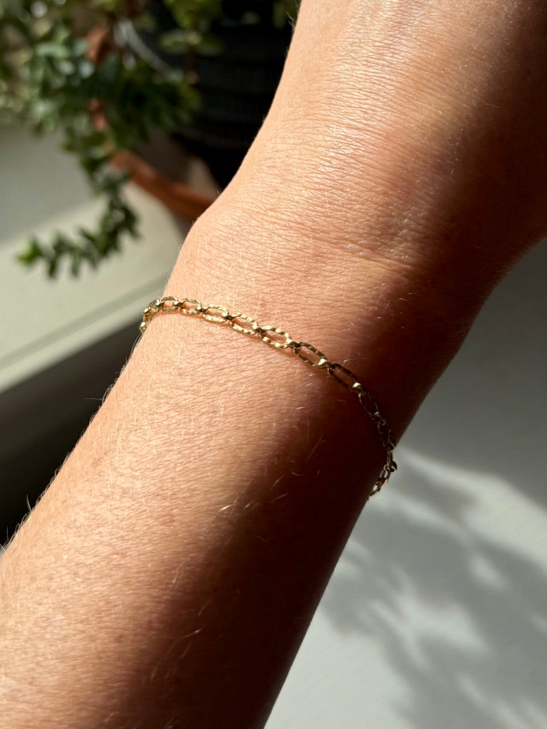 Hammered Long Short Chain Bracelet