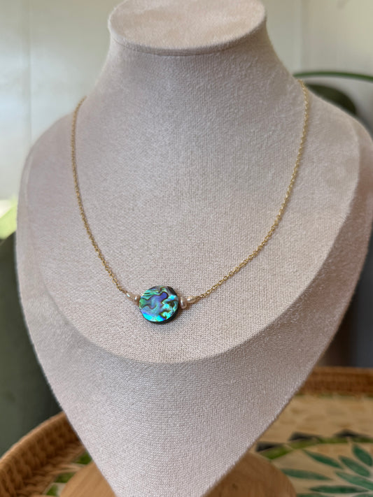 Pearl framed Abalone Necklace - Blue