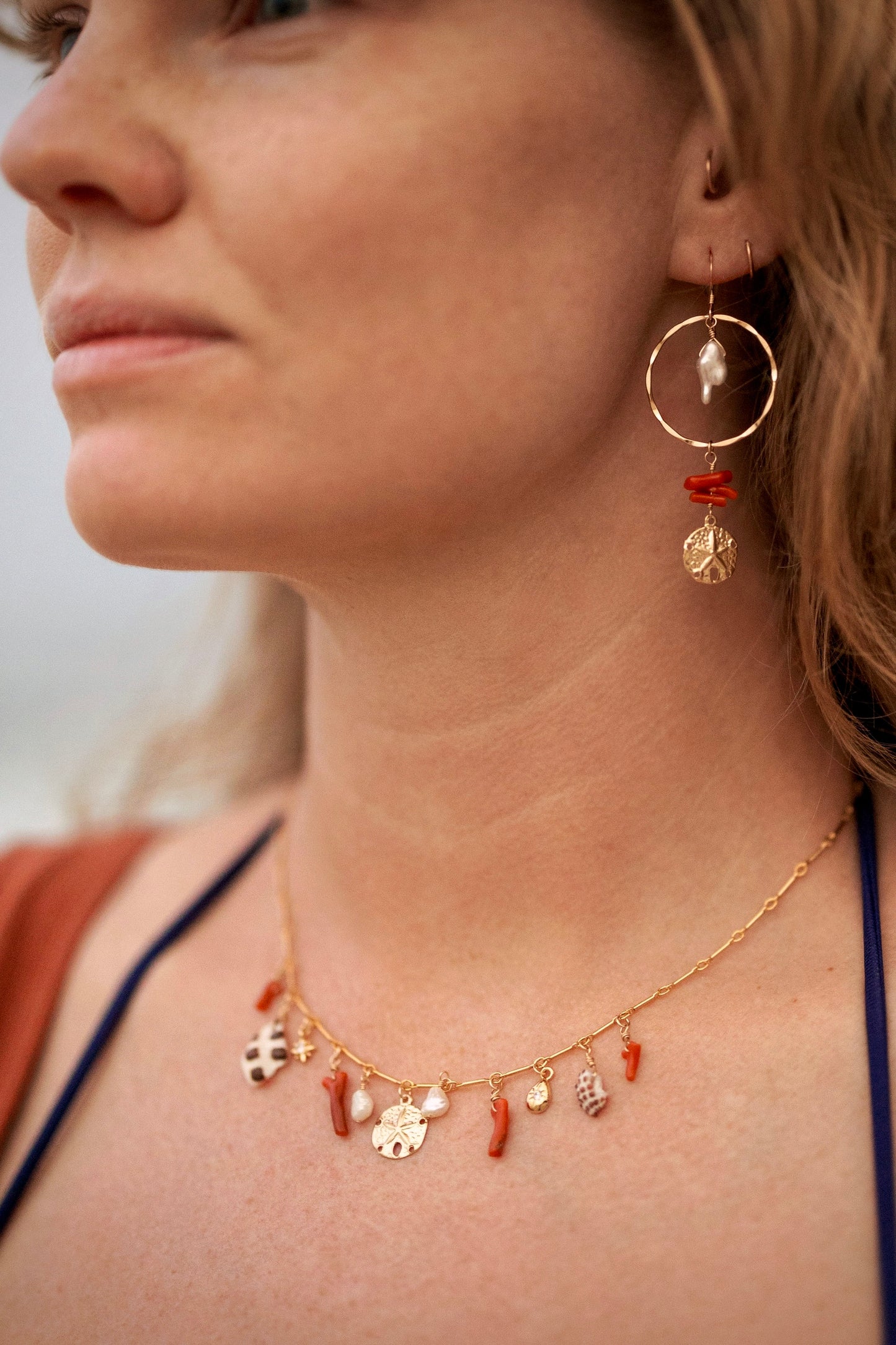 Costa de Oro Charm Necklace