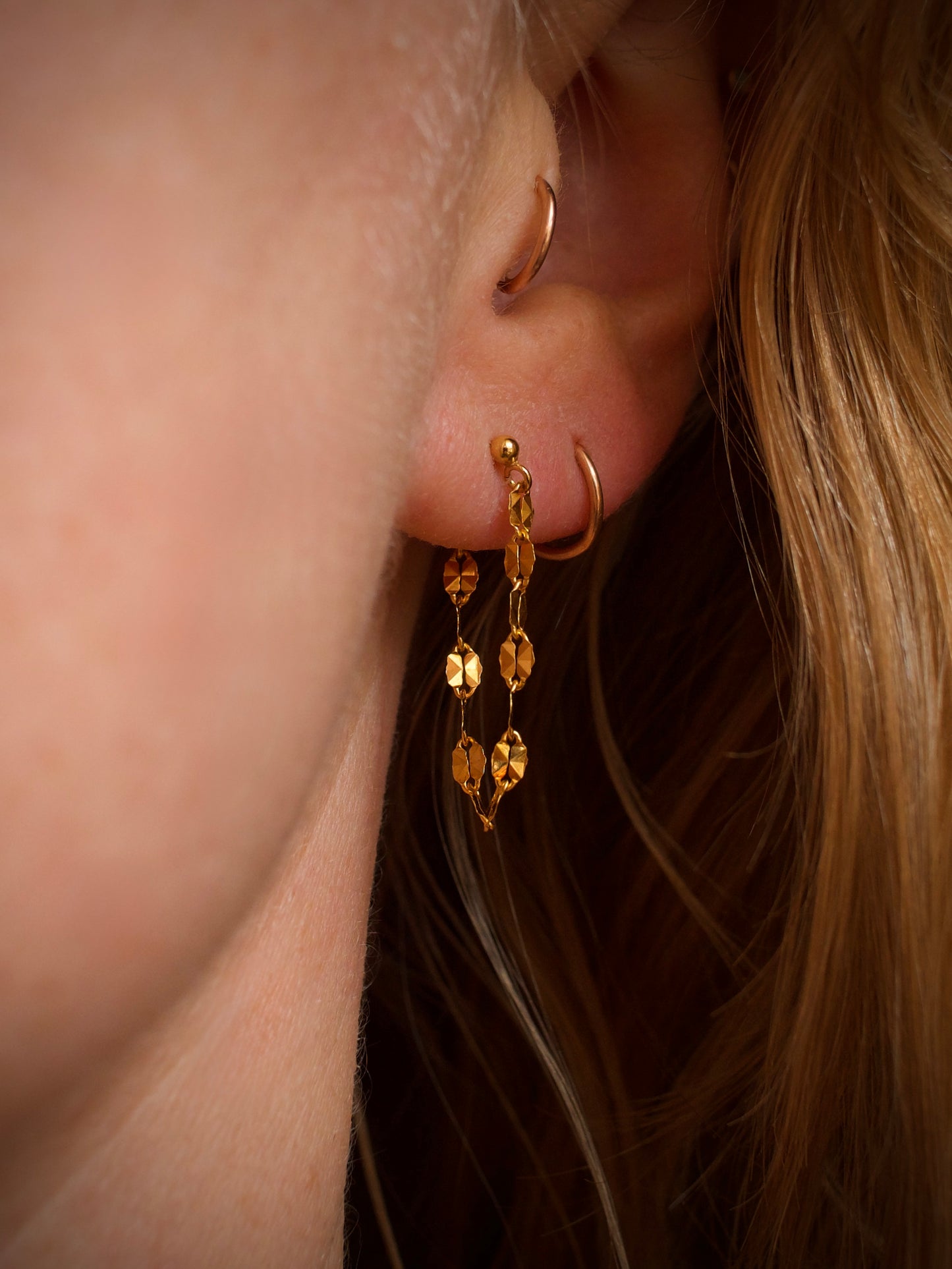 Sparkle Chain Loop Studs