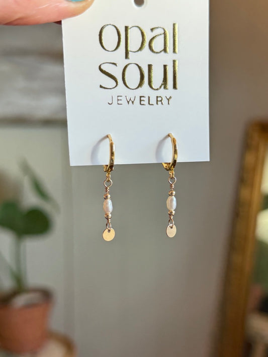 Tiny Pearl Drop - White
