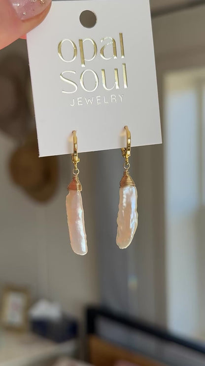 Biwa Pearl Earrings - White